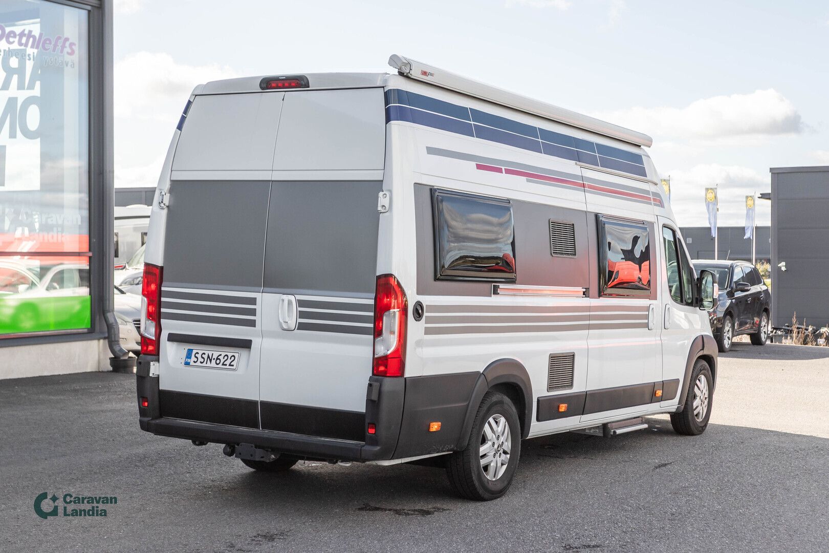 PöSsl Roadcruiser Revolution 2.2 BlueHDi 165hv ** TRUMA, PITKITTÄINEN-PARIVUODE, SÄHKÖ-HUBBET, AURINKOPANEELI **, kuva 3