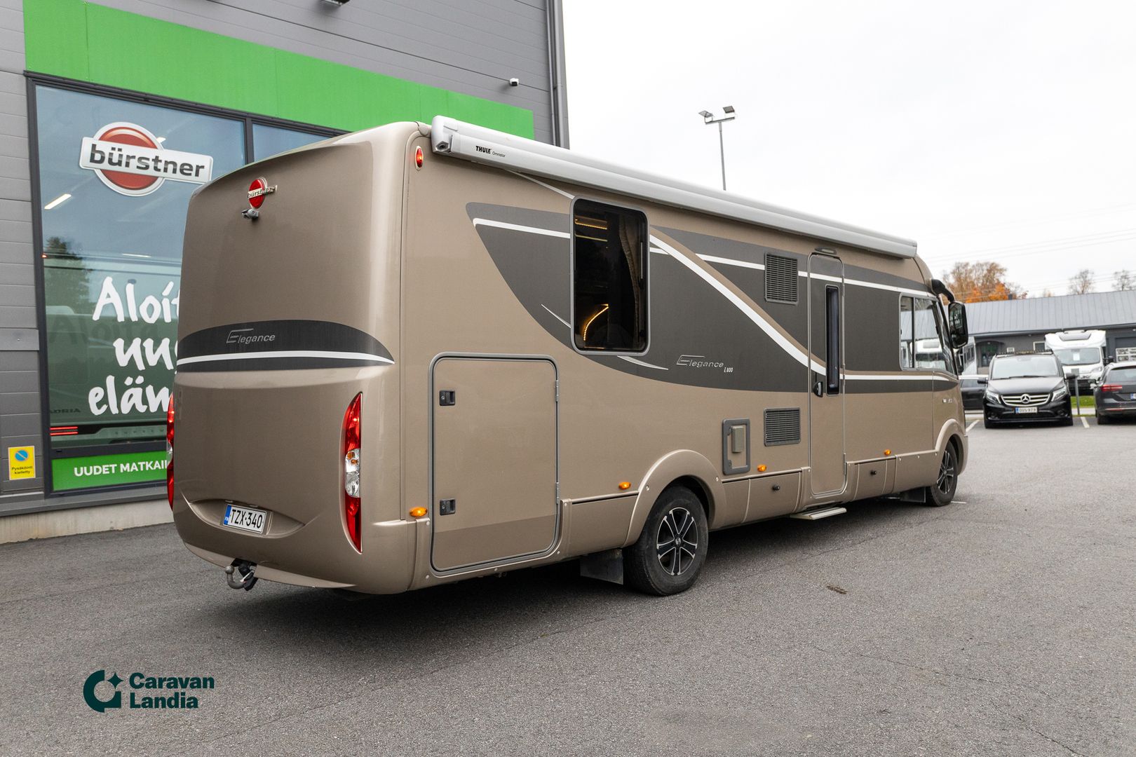 Burstner Elegance I 800 3.0 Mjet 180hv ** ALDE (KAASU/SÄHKÖ), SAAREKEVUODE, NAHKAVERHOILU **, kuva 3