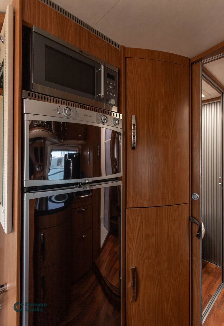 Hymer B 799 XL 3.0 HPi 170hv ** ALDE, PARIVUODE, AUTOMAATTI, 2X ILMASTOINTI, HUBBET **, kuva 13