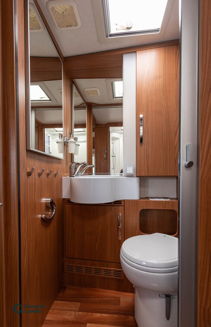 Hymer B 799 XL 3.0 HPi 170hv ** ALDE, PARIVUODE, AUTOMAATTI, 2X ILMASTOINTI, HUBBET **, kuva 15
