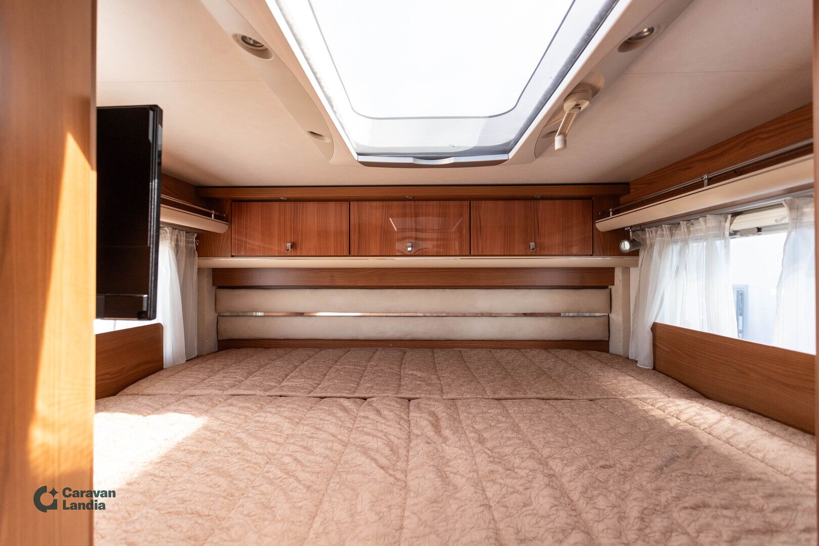 Hymer B 799 XL 3.0 HPi 170hv ** ALDE, PARIVUODE, AUTOMAATTI, 2X ILMASTOINTI, HUBBET **, kuva 18