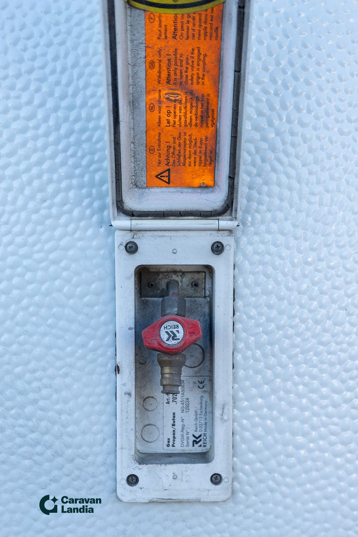 Dethleffs Advantage A 5881 2.3 Mjet 130hv ** TRUMA, TAKATALLI, KERROSVUODE **, kuva 26