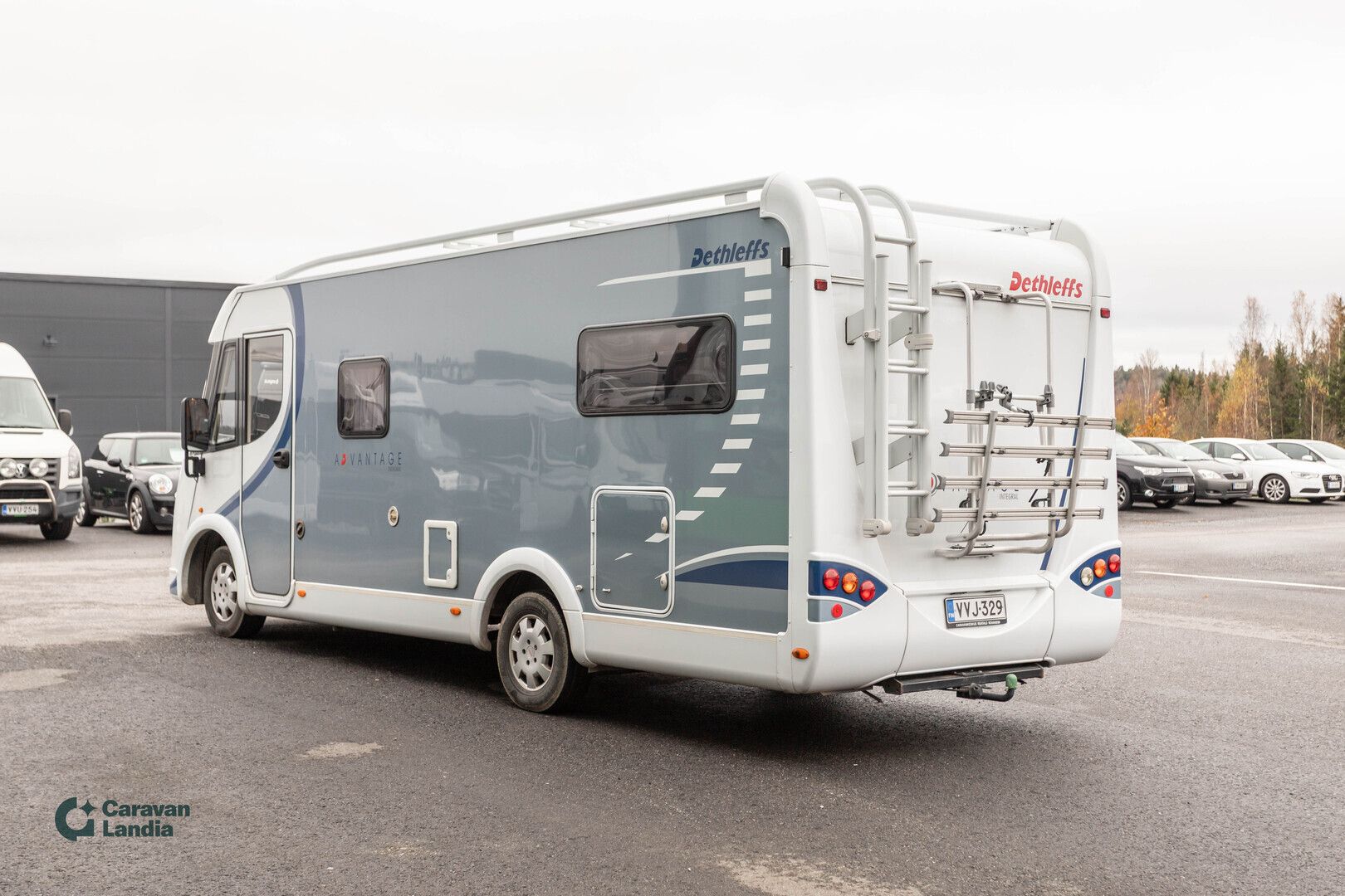Dethleffs ADVANTAGE I 6611 3.0 Mjet 160 hv ** ALDE, MATALAT ERILLISVUOTEET, LATTIALÄMMITYS, VETOKOUKKU **, kuva 4