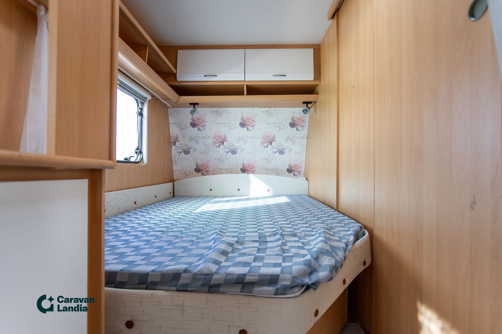 Dethleffs Camper 540 ** ALDE(KAASU/SÄHKÖ), INVERTTERI, PARIVUODE PITKITTÄIN **, kuva 16