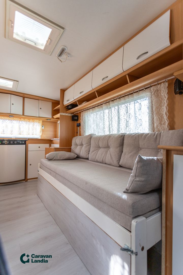 Dethleffs Camper 540 ** ALDE(KAASU/SÄHKÖ), INVERTTERI, PARIVUODE PITKITTÄIN **, kuva 8