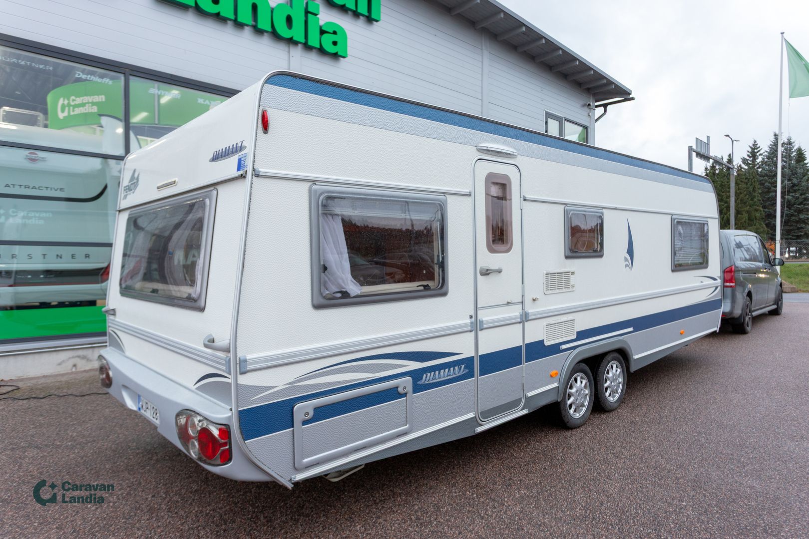 Fendt Diamant 650 TG **ERILLISVUOTEET, TRUMA (KAASU/SÄHKÖ), LATTIALÄMMITYS, UUNI**, kuva 3