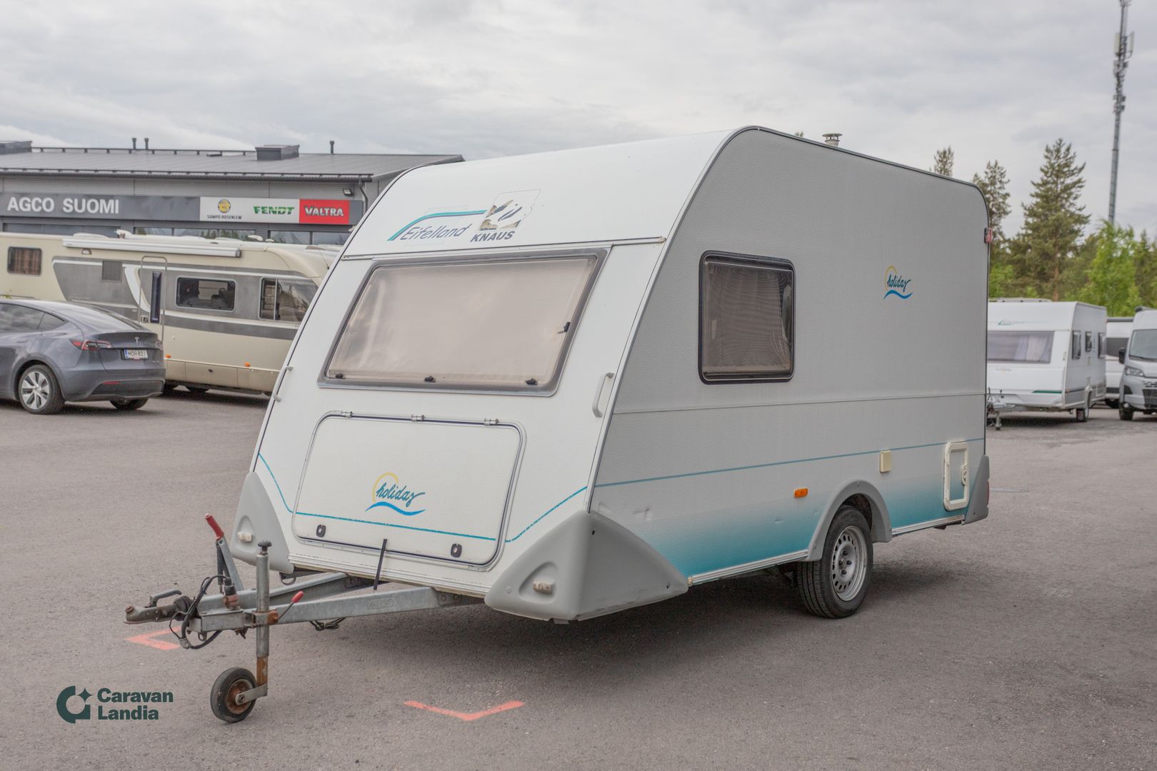 Knaus Eifelland Holiday 350 TK ** TRUMA SÄHKÖPATRUUNA, U-ISTUINRYHMÄ, 900KG KOKONAISMASSA **, kuva 5