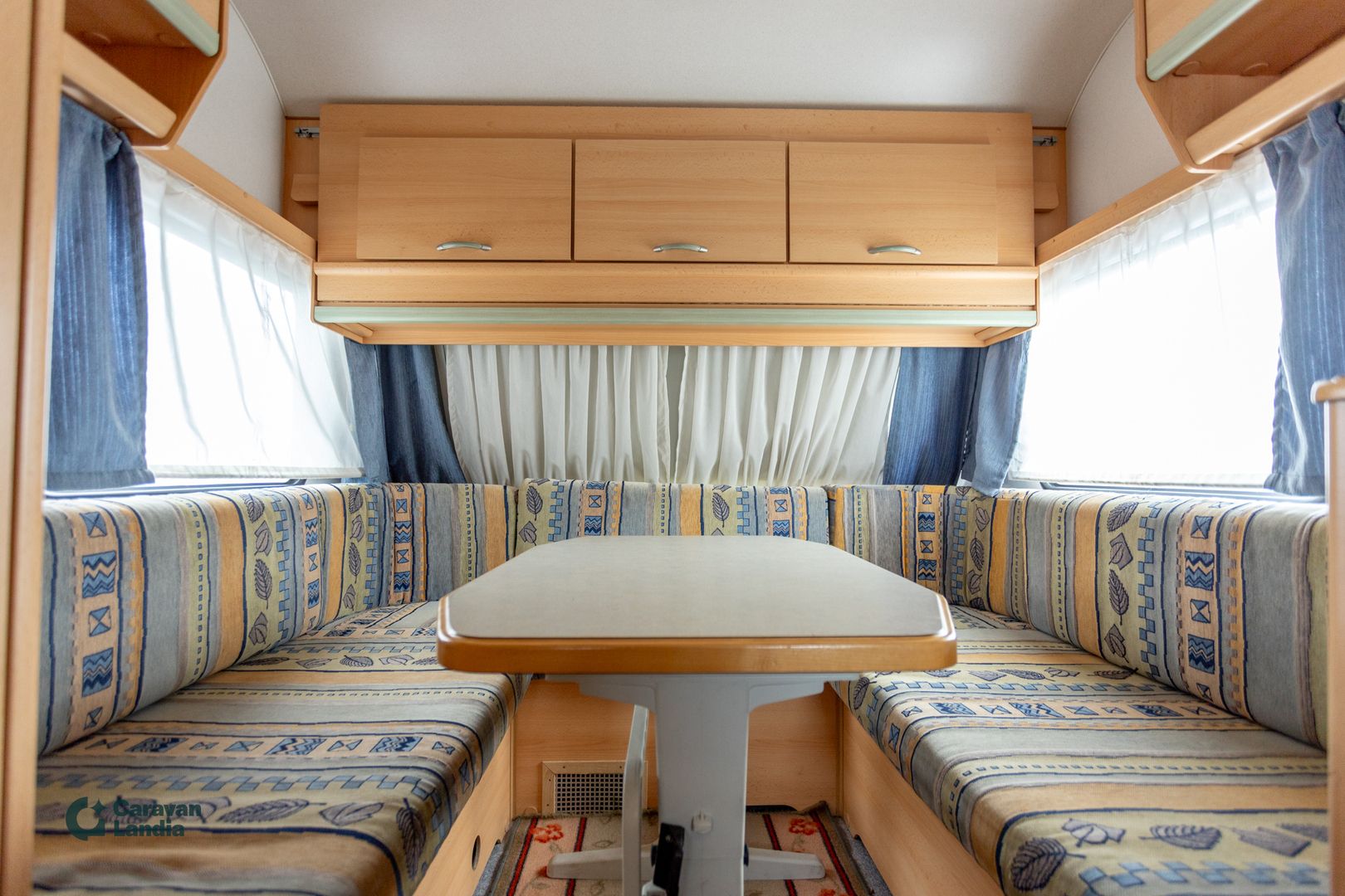 Knaus Eifelland Holiday 350 TK ** TRUMA SÄHKÖPATRUUNA, U-ISTUINRYHMÄ, 900KG KOKONAISMASSA **, kuva 6