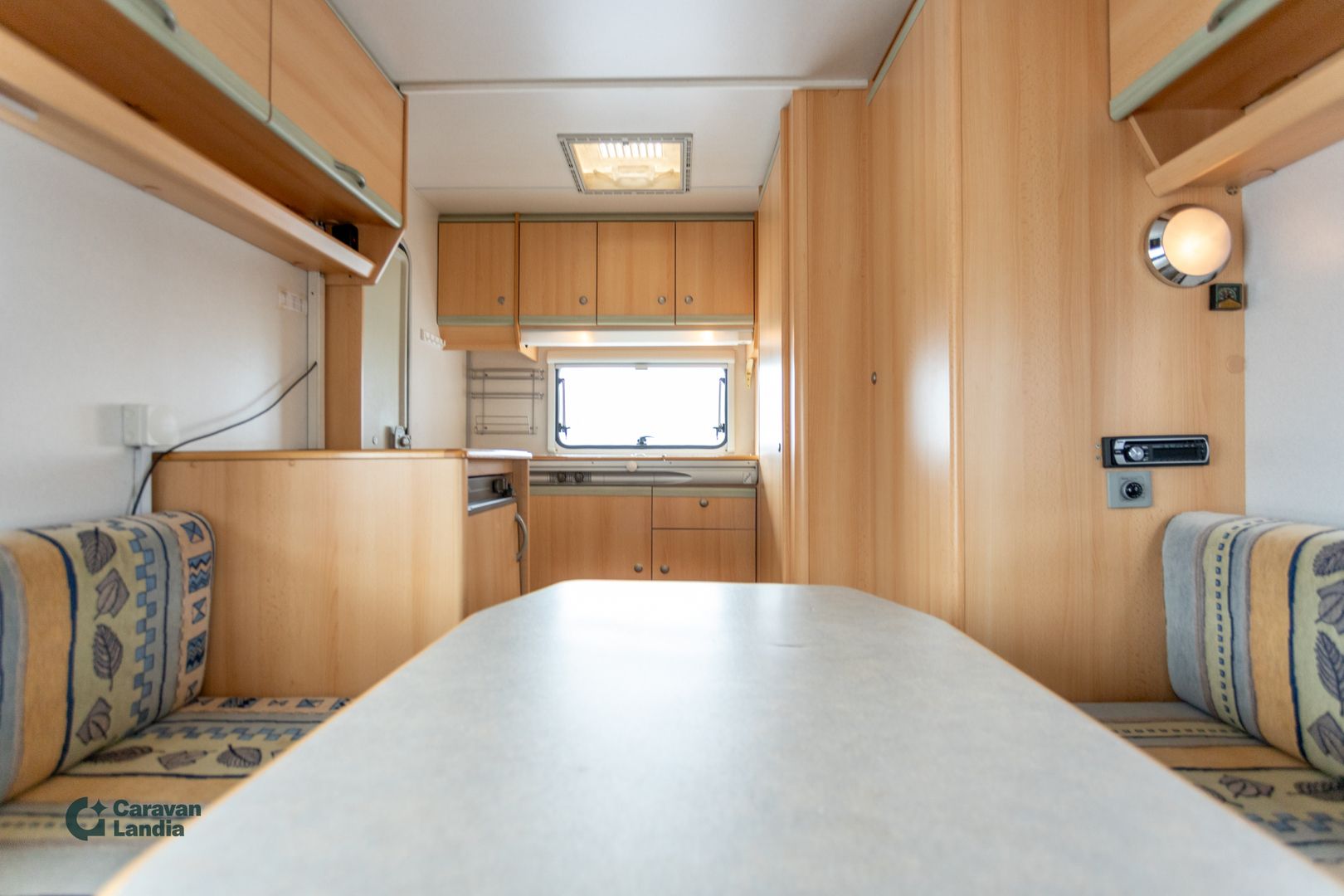 Knaus Eifelland Holiday 350 TK ** TRUMA SÄHKÖPATRUUNA, U-ISTUINRYHMÄ, 900KG KOKONAISMASSA **, kuva 8