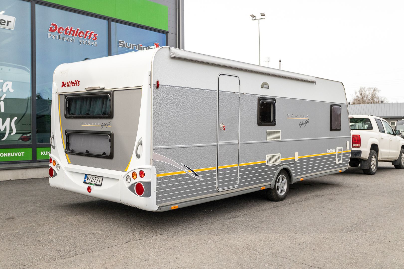 Dethleffs Camper 560 SK ** ALDE, KERROSVUOTEET, PITKITTÄINEN-PARIVUODE **, kuva 3