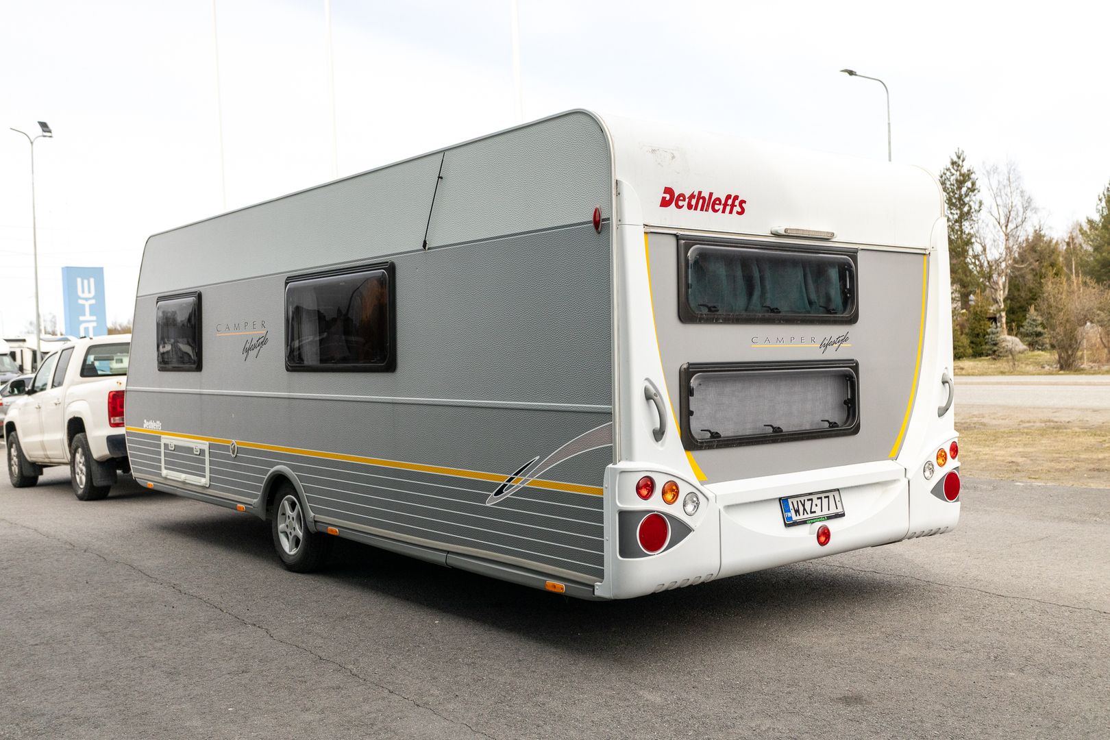 Dethleffs Camper 560 SK ** ALDE, KERROSVUOTEET, PITKITTÄINEN-PARIVUODE **, kuva 4