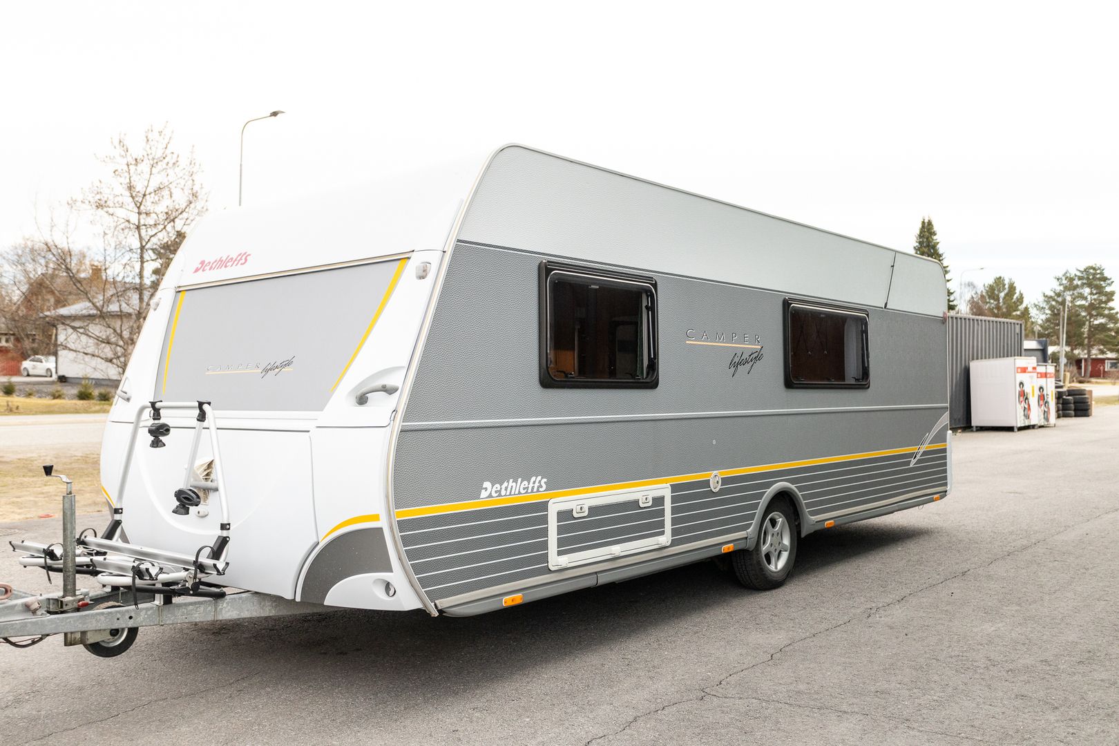 Dethleffs Camper 560 SK ** ALDE, KERROSVUOTEET, PITKITTÄINEN-PARIVUODE **, kuva 5
