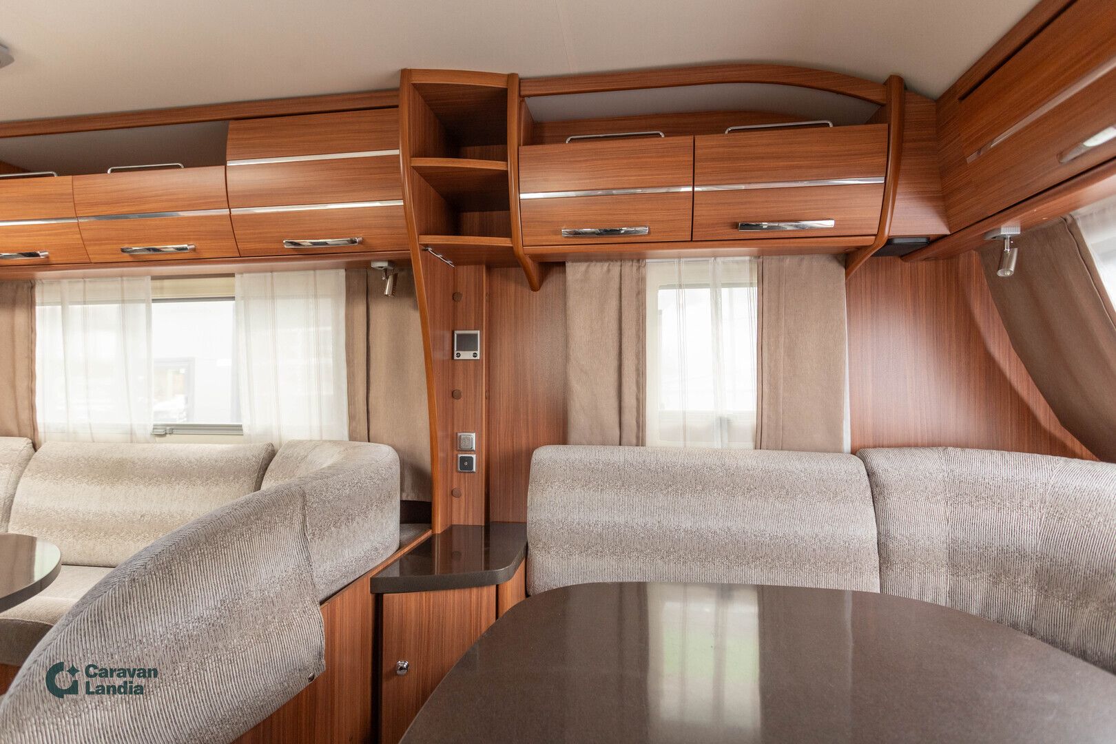 Adria Alpina 743 UP ** ALDE, PITKITTÄINEN-PARIVUODE, 2X ISTUINRYHMÄ, ILMASTOINTI **, kuva 7