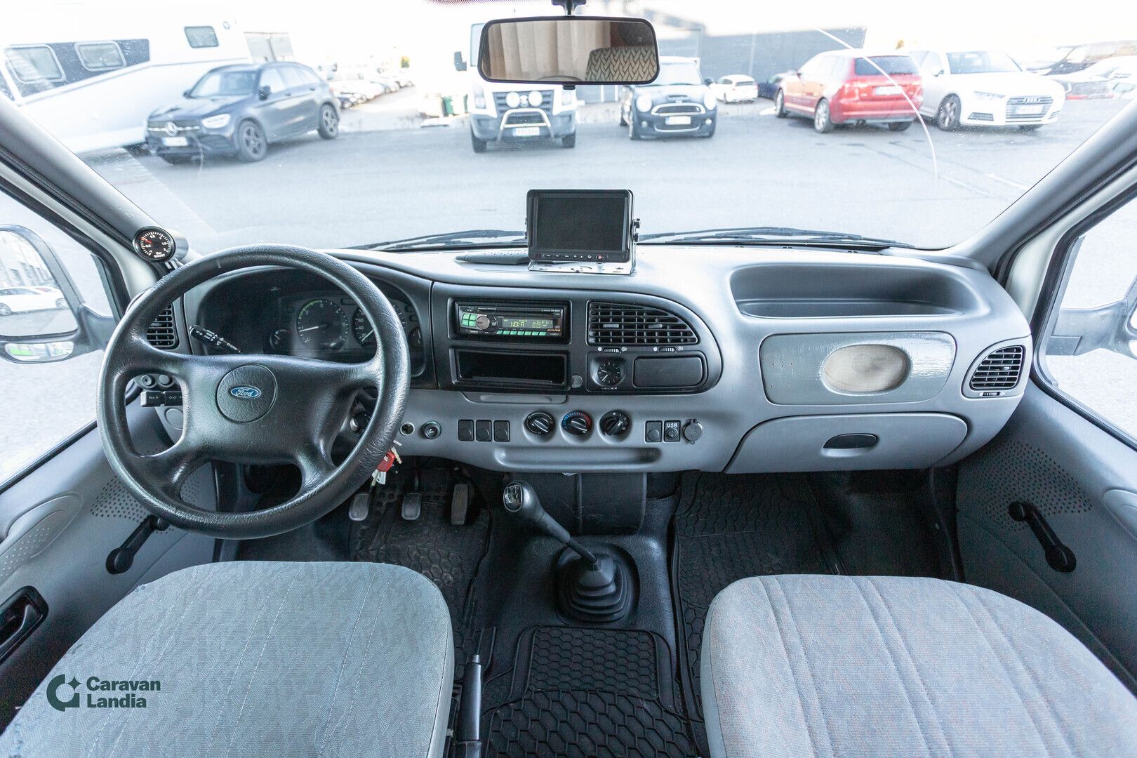 Elnagh Columbia 102 2.5 TDi 100 hv ** TRUMA, VASTAKKAINEN PÖYTÄRYHMÄ, SIVUSOHVA, PERUUTUSKAMERA **, kuva 6