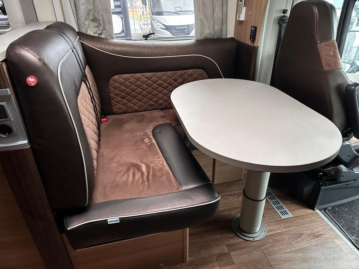 Knaus Sky TI 700 MX Mjet 2.3 130hv ** JUURI TULLUT, SAAREKEVUODE, 2X ILMASTOINTI, ALDE **, kuva 5