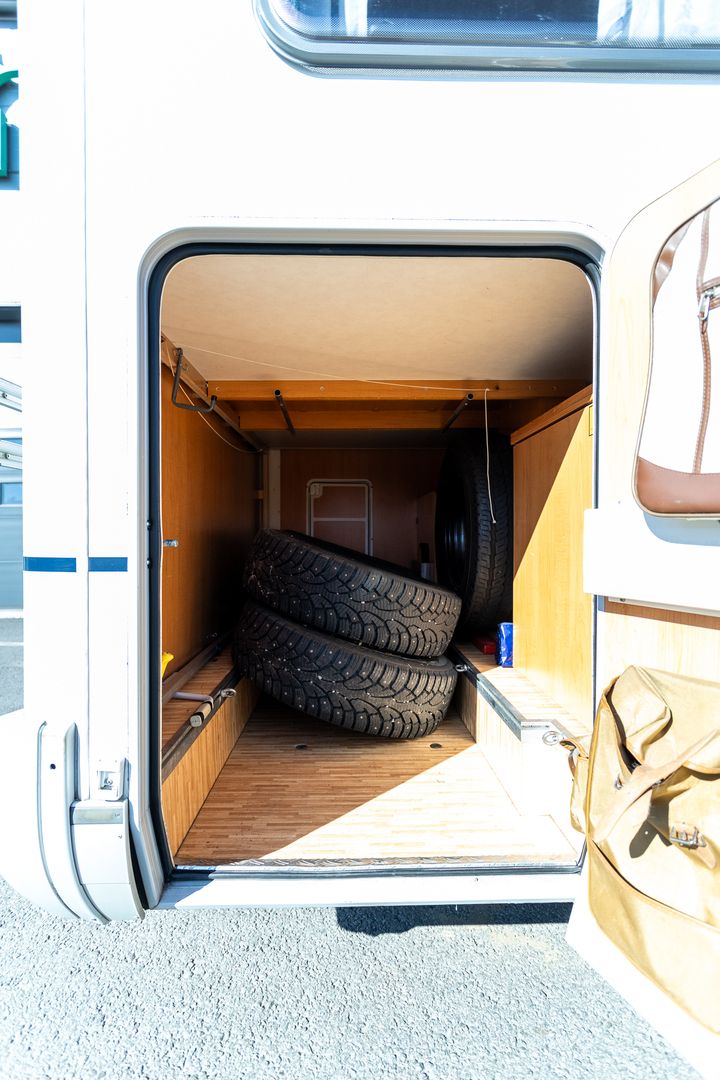 Hymer Van 572 2.2 TDCi 130hv ** TRUMA (KAASU/SÄHKÖ), ERILLISVUOTEET, REK 5 HLÖLLE **, kuva 26