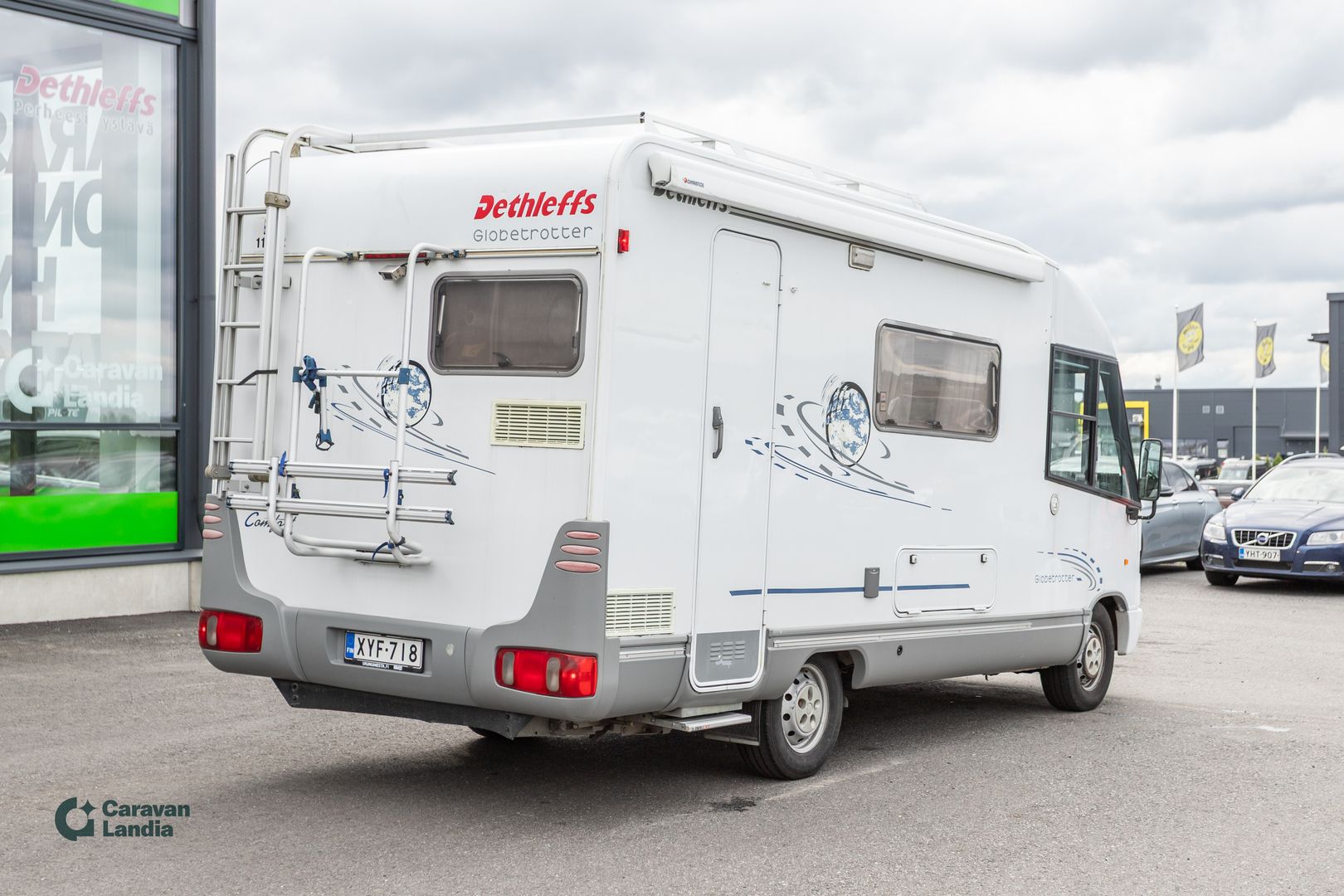 Dethleffs Globetrotter I 5832 2.8 JTD 120hv ** TRUMA, ISO-PÖYTÄRYHMÄ, HUBBET-YLÄVUODE **, kuva 3