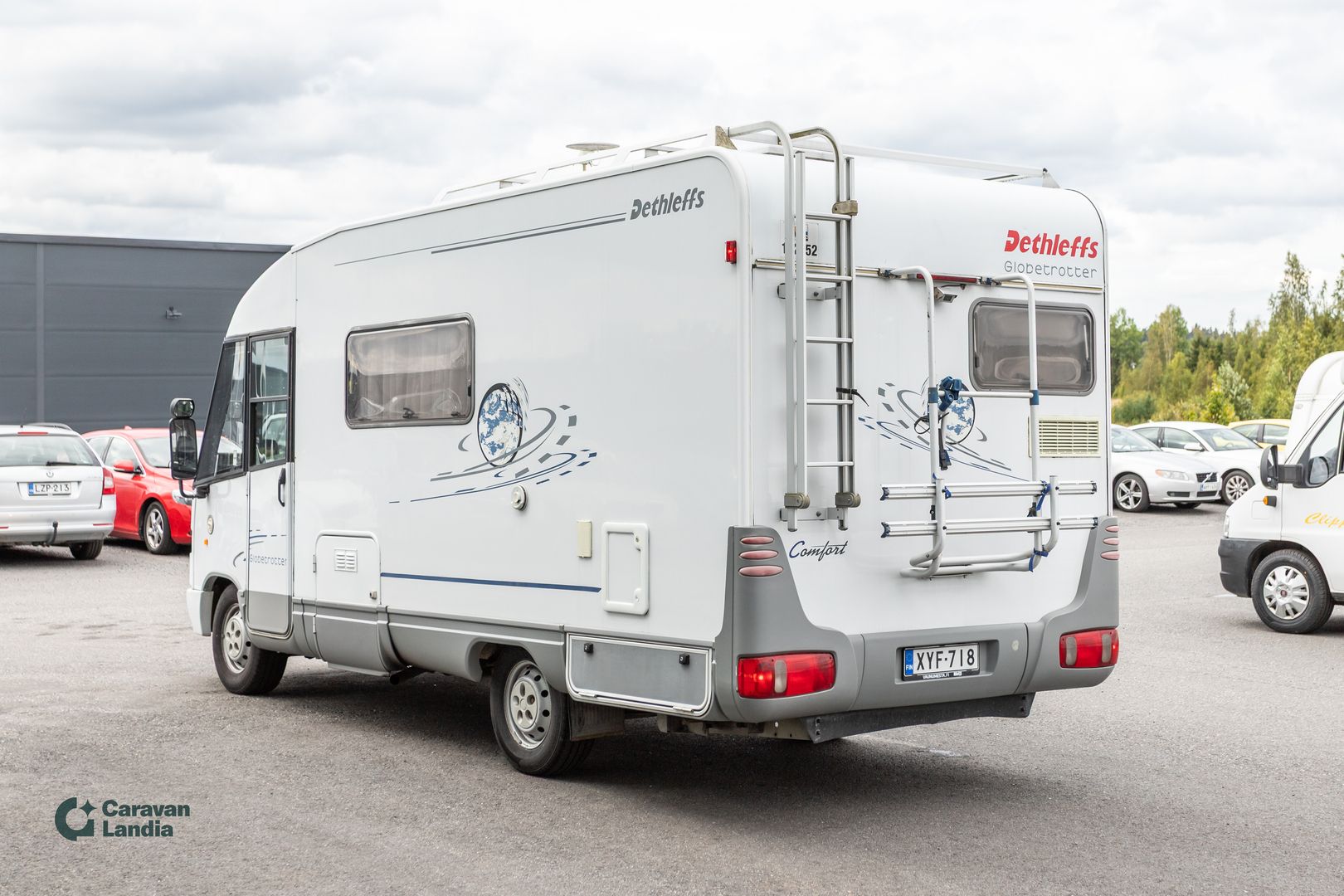 Dethleffs Globetrotter I 5832 2.8 JTD 120hv ** TRUMA, ISO-PÖYTÄRYHMÄ, HUBBET-YLÄVUODE **, kuva 4