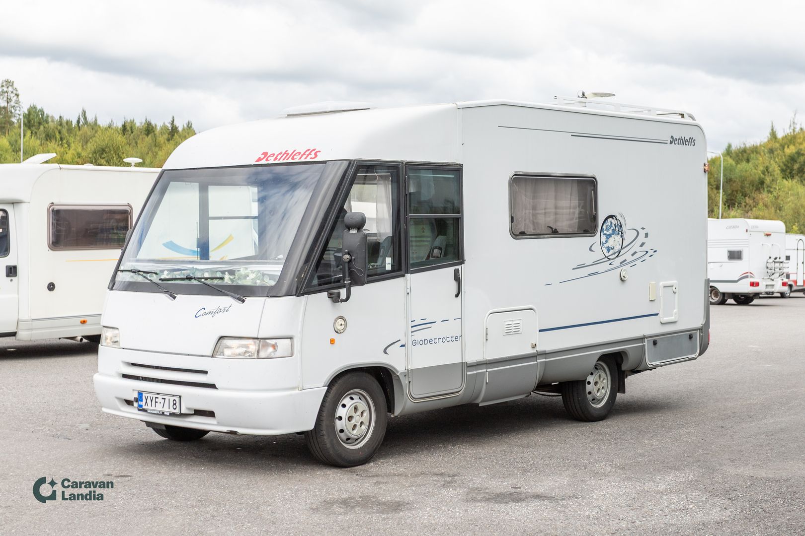 Dethleffs Globetrotter I 5832 2.8 JTD 120hv ** TRUMA, ISO-PÖYTÄRYHMÄ, HUBBET-YLÄVUODE **, kuva 5