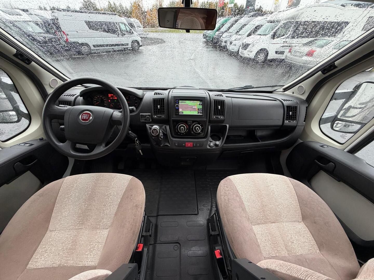 Adria Matrix 680 SP 2.3 mjet 130hv ** WEBASTO, AURINKOPANEELI, VIIDELLE REKISTERÖITY **, kuva 4