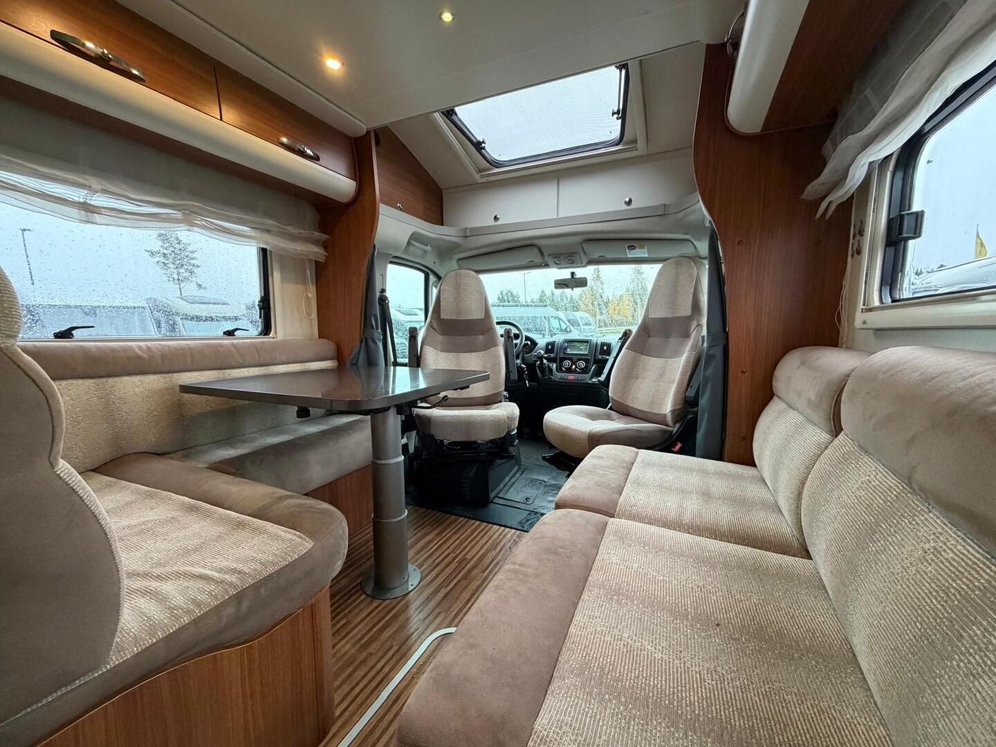 Adria Matrix 680 SP 2.3 mjet 130hv ** WEBASTO, AURINKOPANEELI, VIIDELLE REKISTERÖITY **, kuva 6