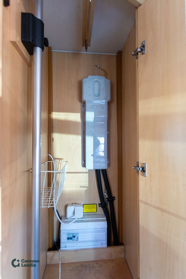 Dethleffs Advantage T 5841 130hv **ALDE, 2xILMASTOINTI, AURINKOPANEELI, INVERTTERI, 2xRENKAAT**, kuva 16