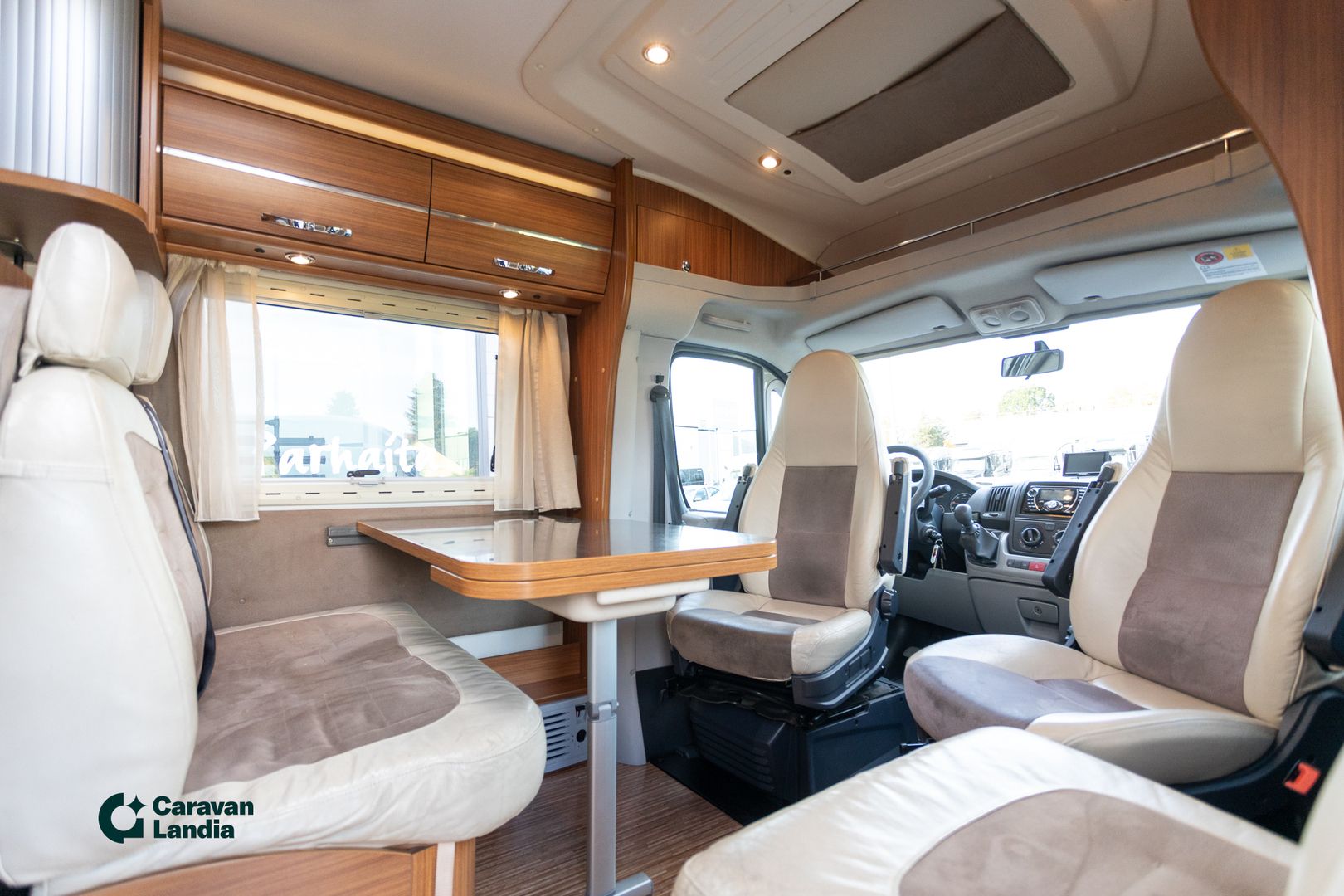 Adria Coral S 670SL Scandinavian edition 2.3 Mjet 130hv ** TRUMA TALVIPAKETTI, ERILLISVUOTEET, TODELLA SUOSITTU MALLI **, kuva 10