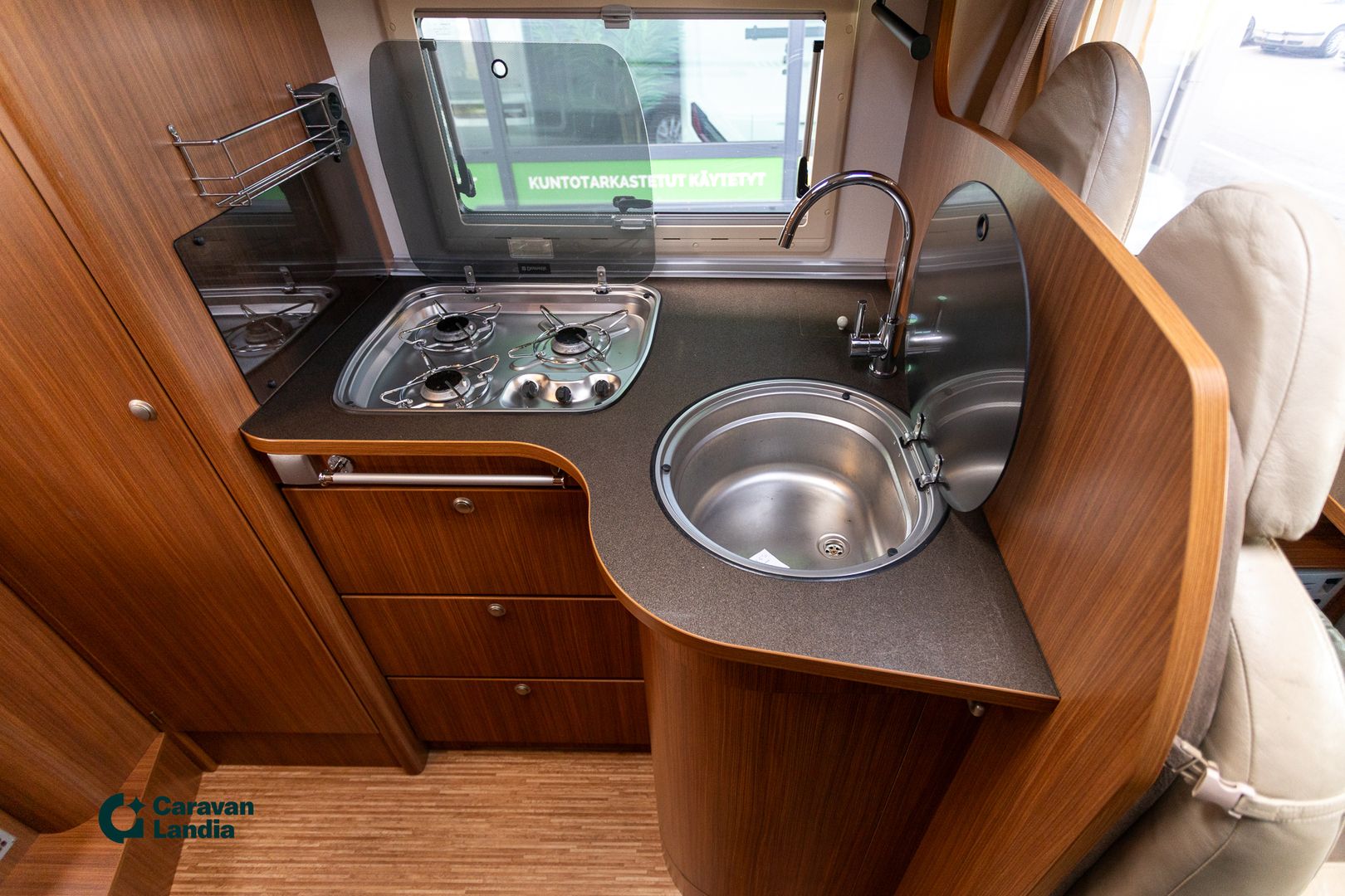 Adria Coral S 670SL Scandinavian edition 2.3 Mjet 130hv ** TRUMA TALVIPAKETTI, ERILLISVUOTEET, TODELLA SUOSITTU MALLI **, kuva 12