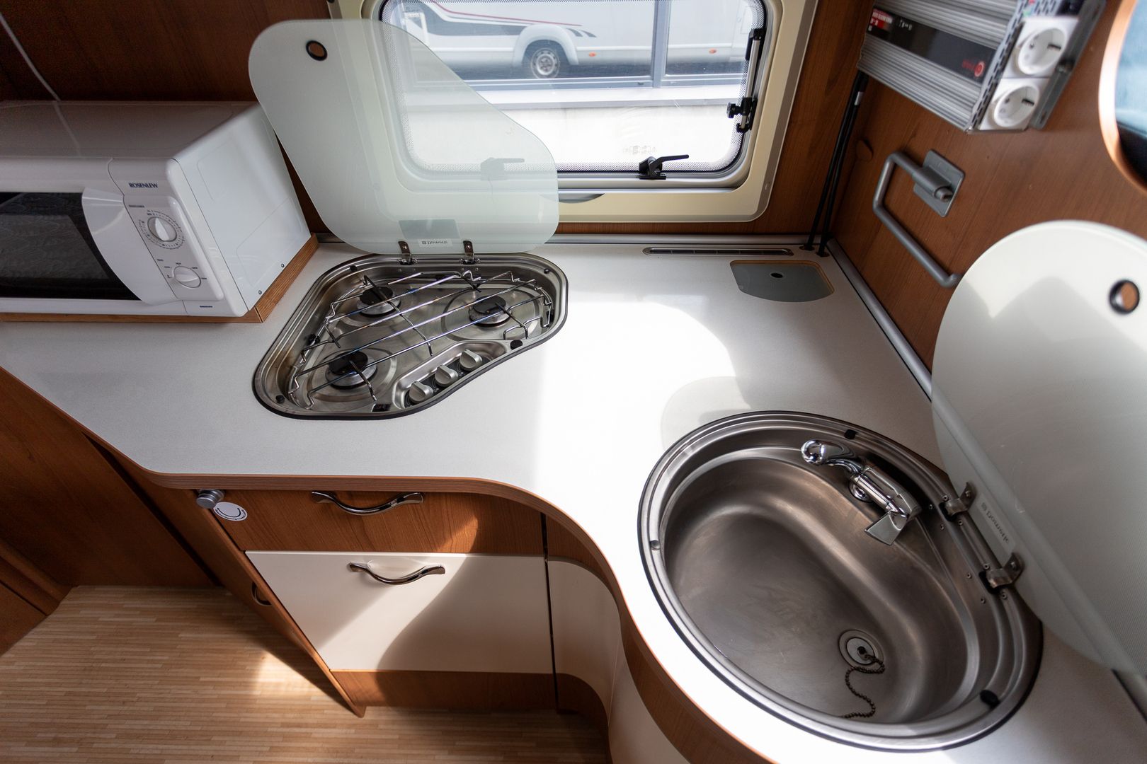 Lmc Liberty 712TI 2.3 Mjet 130hv ** TRUMA, PANEELI+INVERTTERI, TAKA-WC **, kuva 11