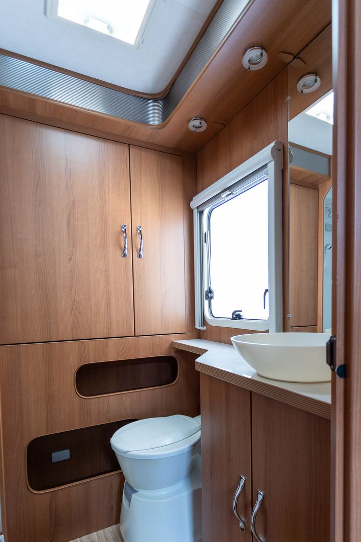 Lmc Liberty 712TI 2.3 Mjet 130hv ** TRUMA, PANEELI+INVERTTERI, TAKA-WC **, kuva 14
