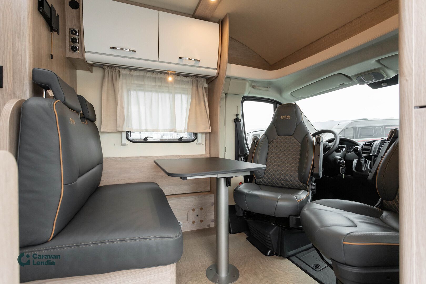 Burstner Lyseo Time T690 Skyline 2.2 Mjet 140hv ** TRUMA, ERILLISVUOTEET, MARKIISI **, kuva 8