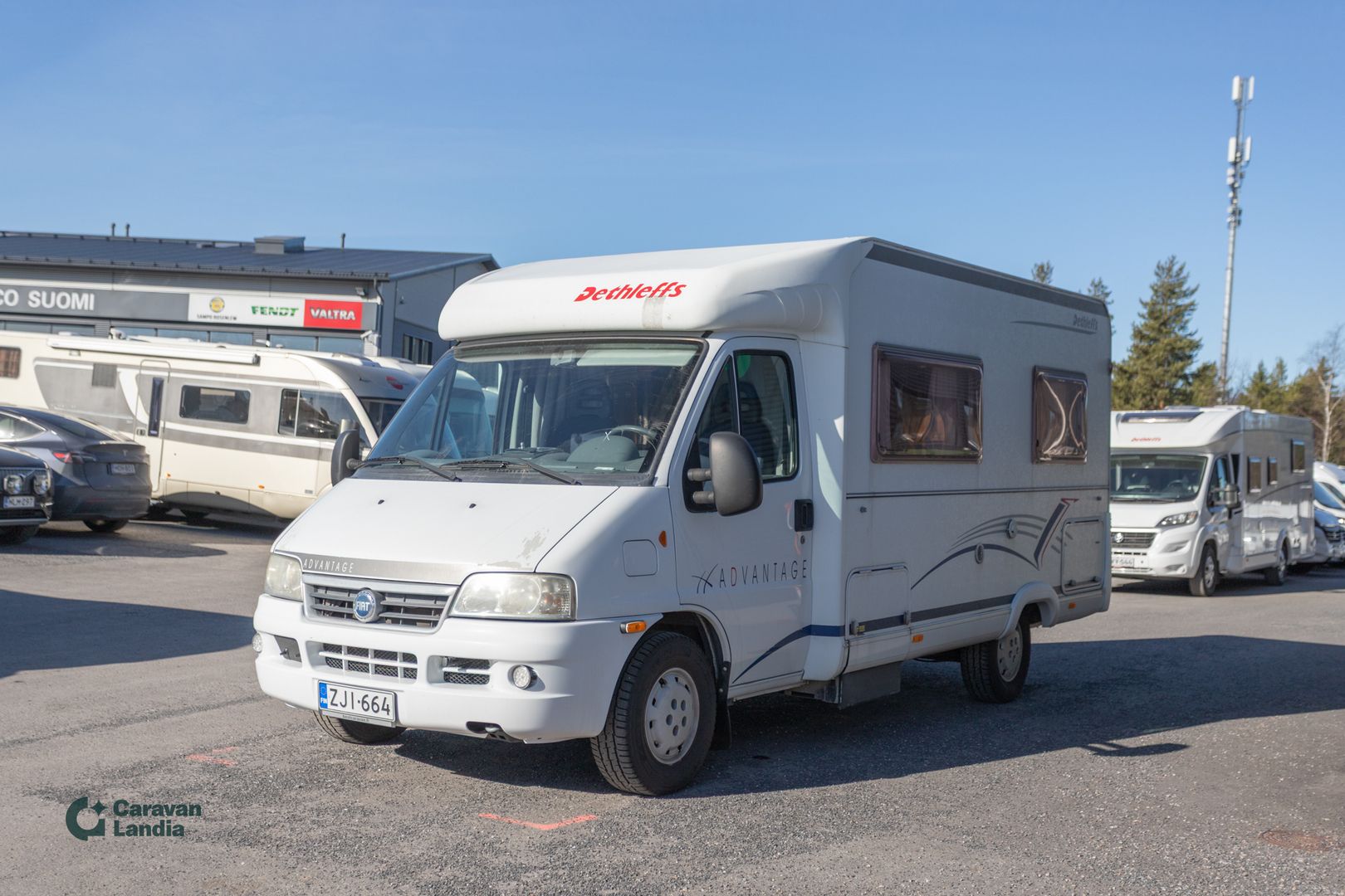Dethleffs Advantage T 5841 2.3 JTD 110hv ** TRUMA, PITKITTÄINEN PARIVUODE, MARKIISI **, kuva 5