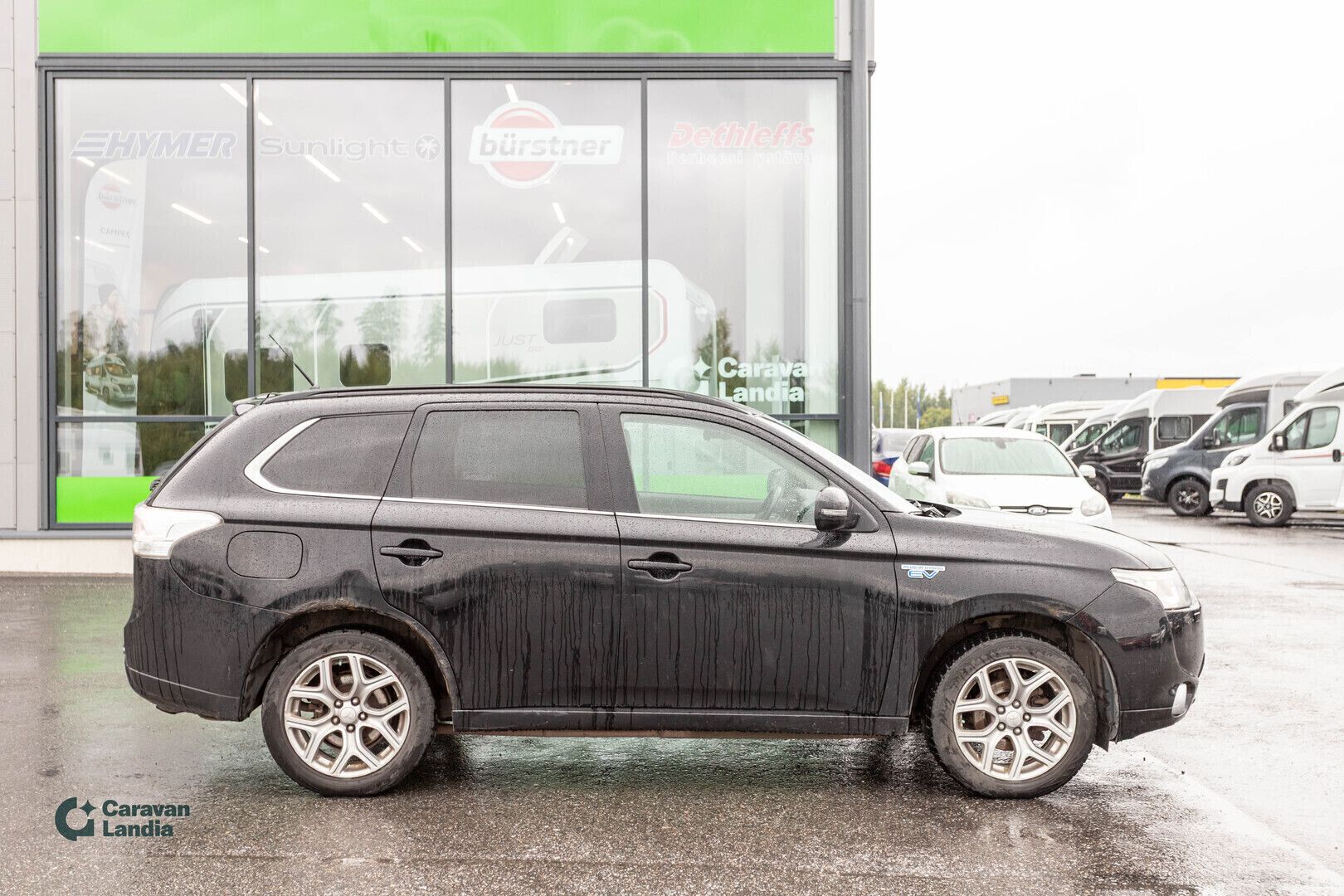 Mitsubishi Outlander PHEV 2.0 Intense Plus 4WD 5P ** Puolinahat / Peruutuskamera / Keyless / Rockford **, kuva 3