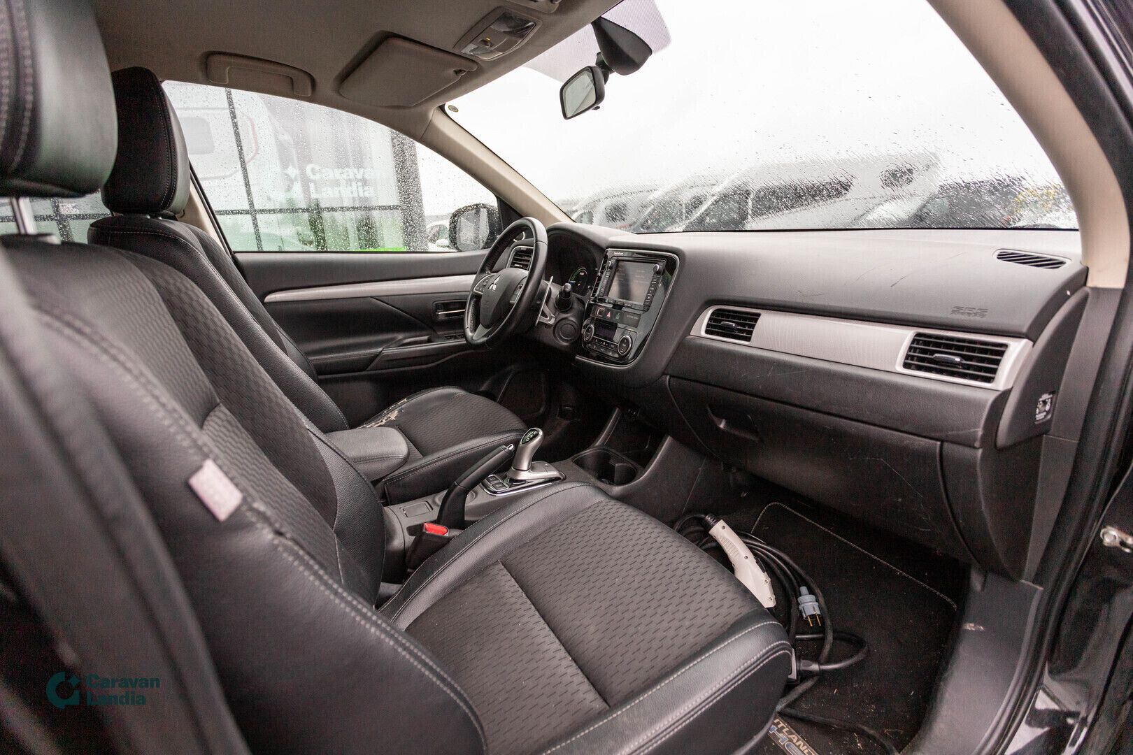 Mitsubishi Outlander PHEV 2.0 Intense Plus 4WD 5P ** Puolinahat / Peruutuskamera / Keyless / Rockford **, kuva 8