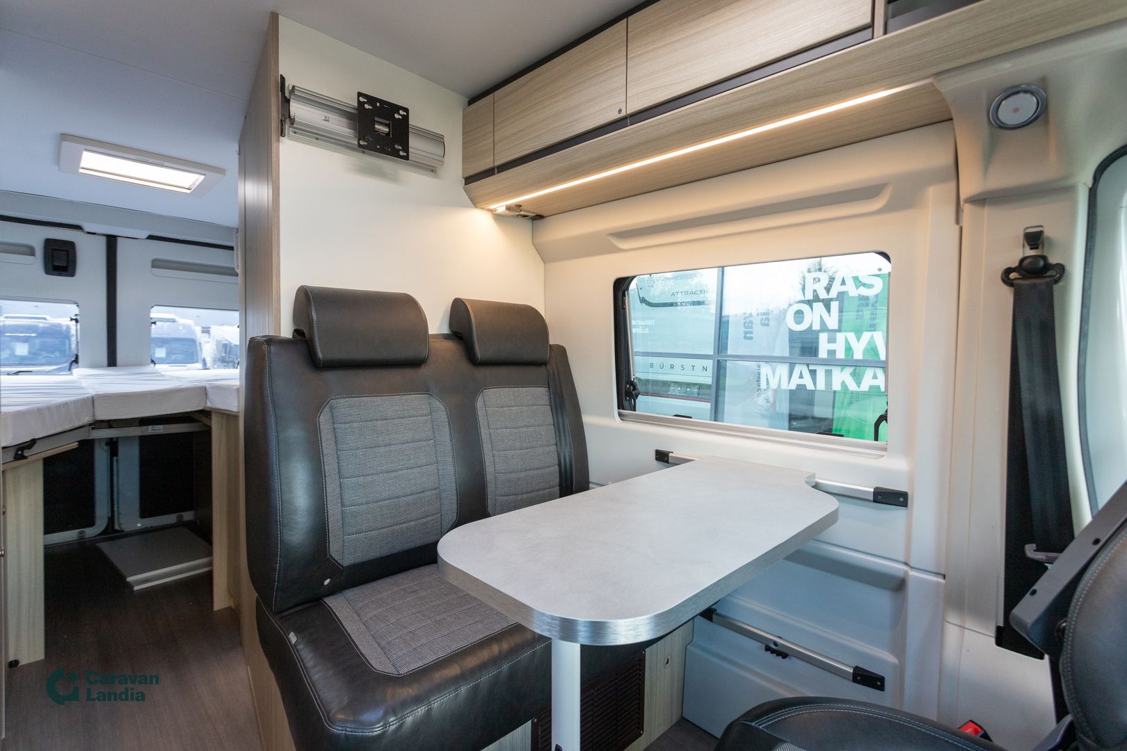 Adria Twin 640 SL 140hv **B-KORTTI, ERILLISVUOTEET, MARKIISI, P.KAMERA, PP-TELINE**, kuva 6