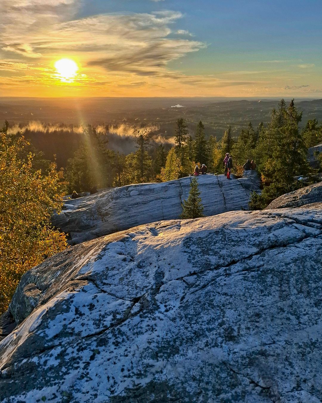 syysruskaa-rukalla-ja-muita-huikeita-maisemia.jpg